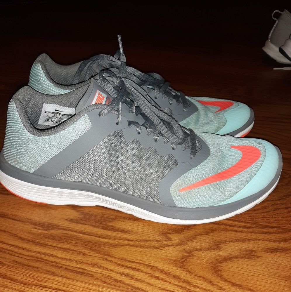 Nike shoe's